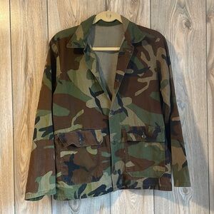 Canvas army print/ camo jacket - Sz Medium